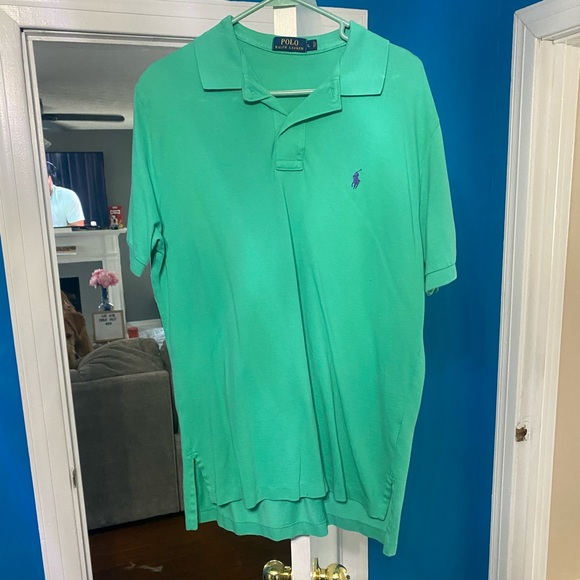 T-shirts, hoodies, button ups and pullovers - Picture 10 of 13